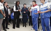 在&ldquo;全市統一校服&rdquo;的政策背景下，再現&ldquo;丑到爆&rdquo;的校服