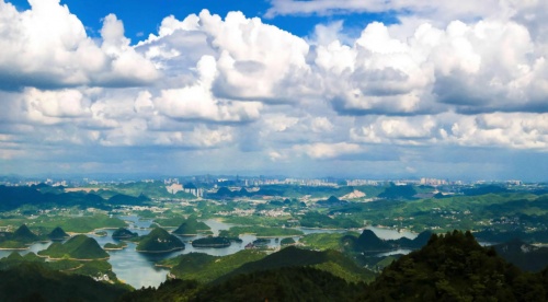 千年舟新生態(tài)地板，用舒適演繹生活！