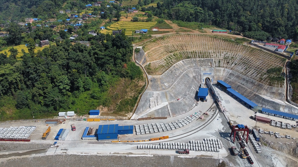 中企承建的尼泊爾在建最大引水隧道工程TBM試掘進創世界紀錄