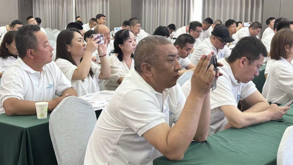 公益賦能終端，空氣能十大品牌派沃把新媒體課堂送到經(jīng)銷商身邊