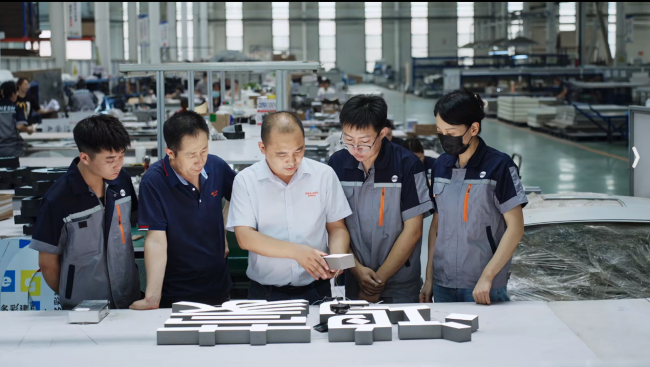 從標(biāo)識制造到商業(yè)空間展示系統(tǒng)，百和仕的17年深耕之路